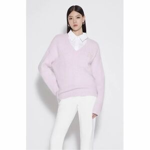 Women's V-Neck Sweater - Light Pink
